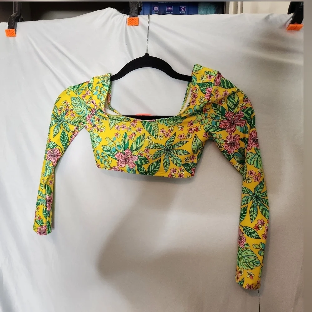 Girls' Tropics Utopia Floral Printed Rash Guard Top Only - Art Class